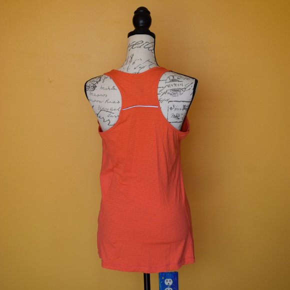 2/$30 Merrell Orange razorback top sz s/p - Picture 3 of 3